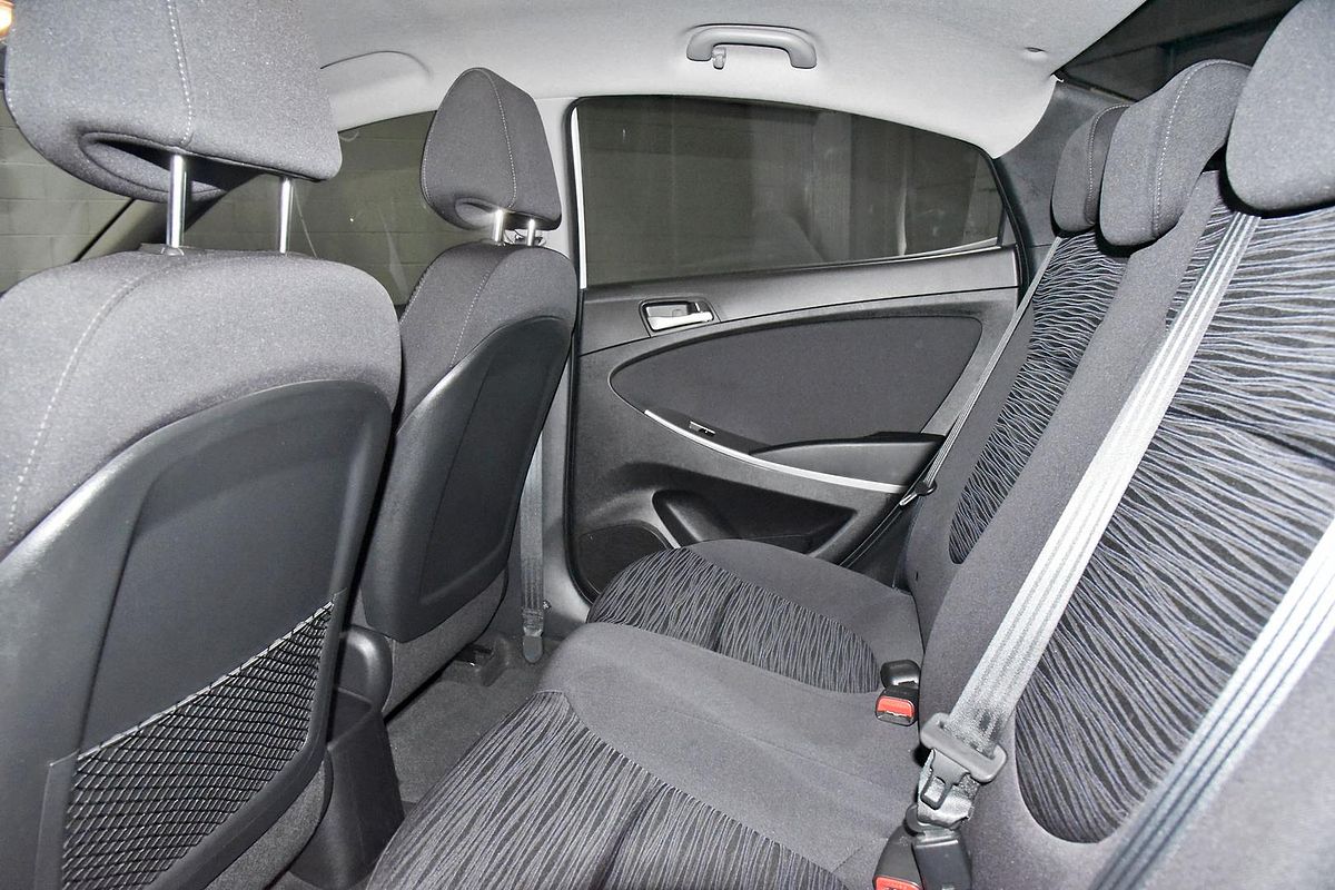 2019 Hyundai Accent Sport RB6