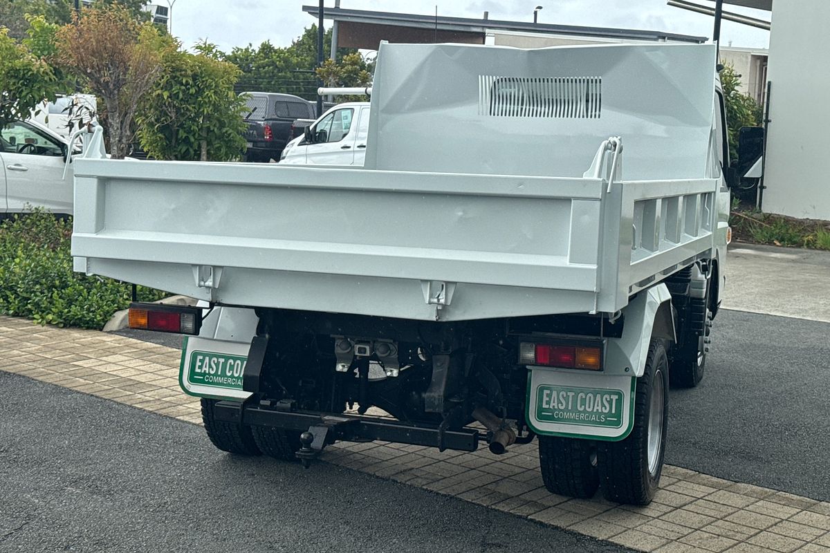2019 Fuso Canter 815 SWB