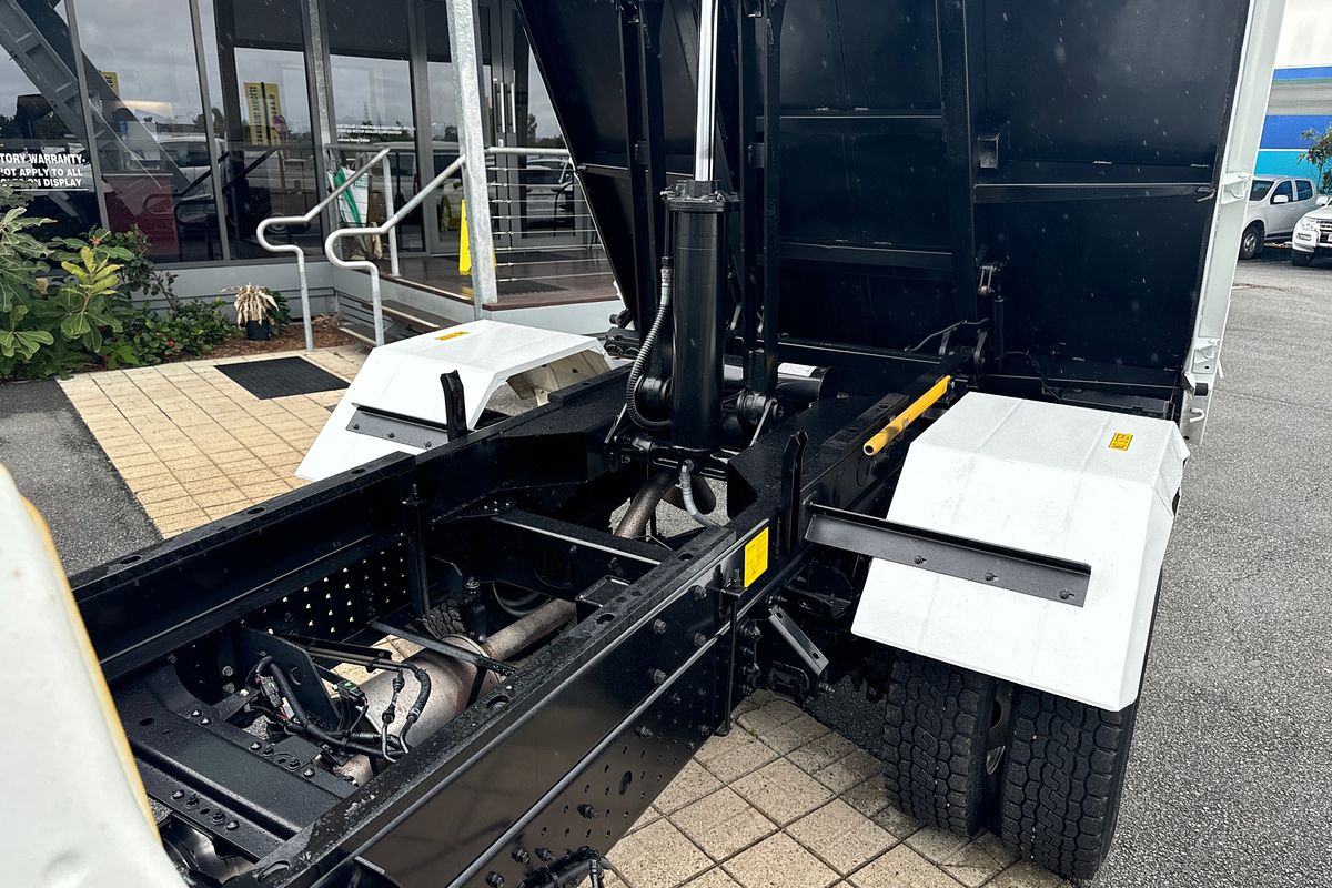 2019 Fuso Canter 815 SWB