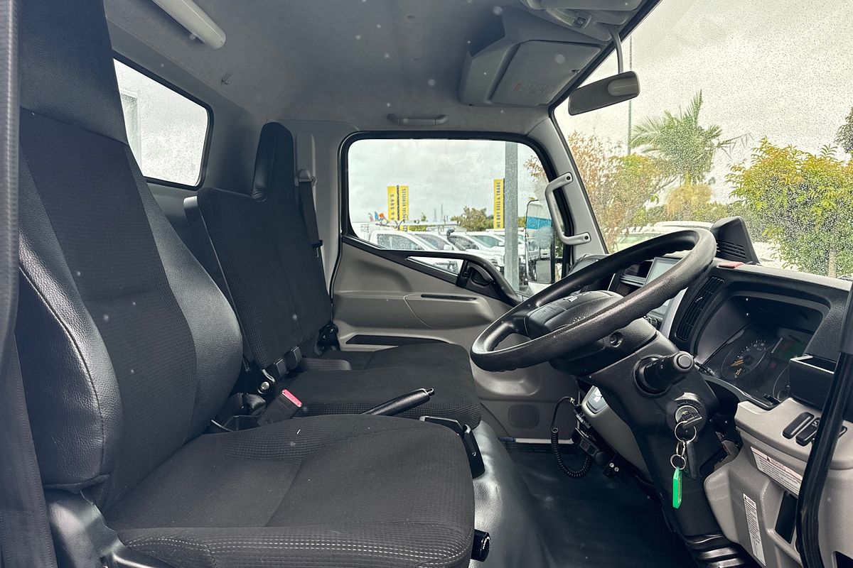 2019 Fuso Canter 815 SWB