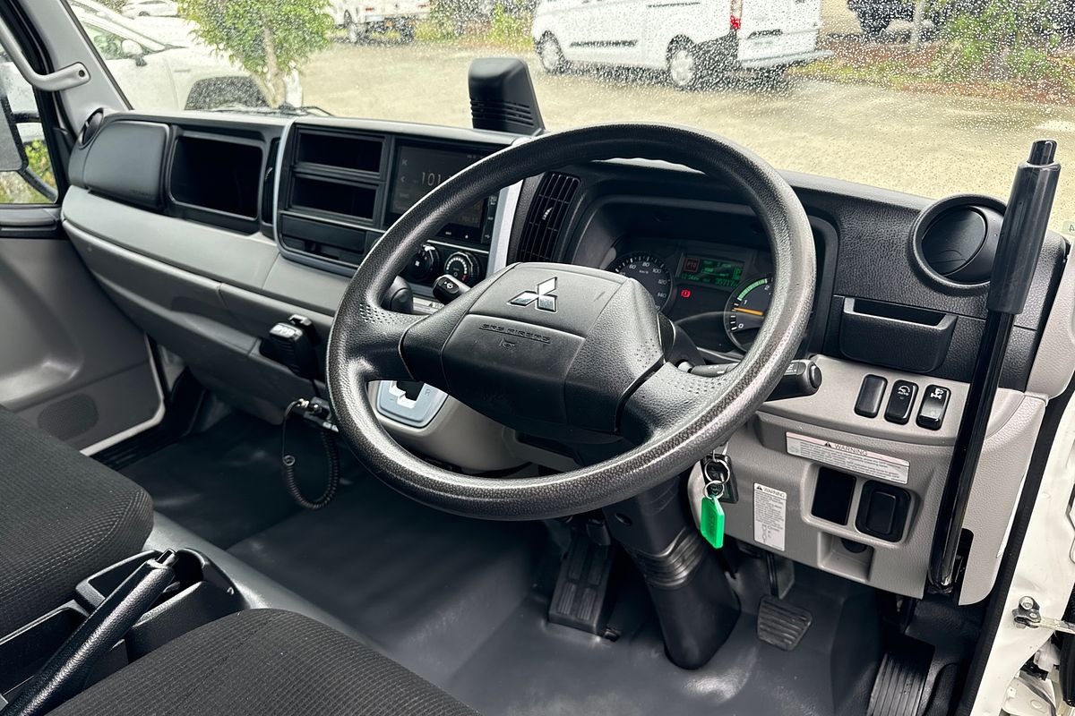 2019 Fuso Canter 815 SWB