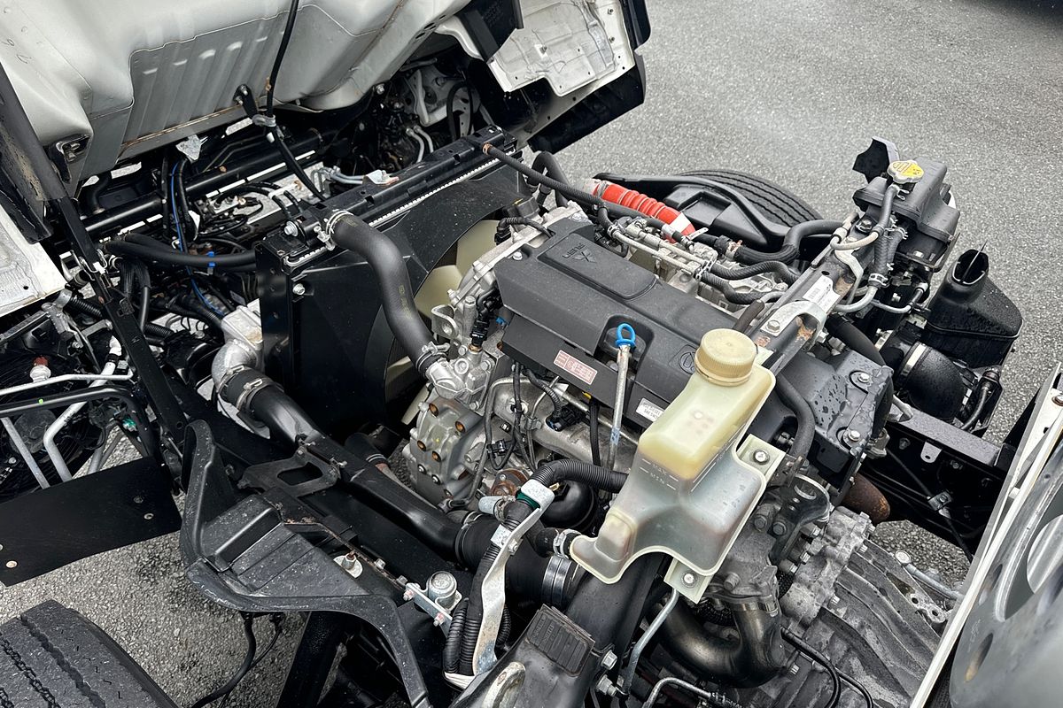 2019 Fuso Canter 815 SWB