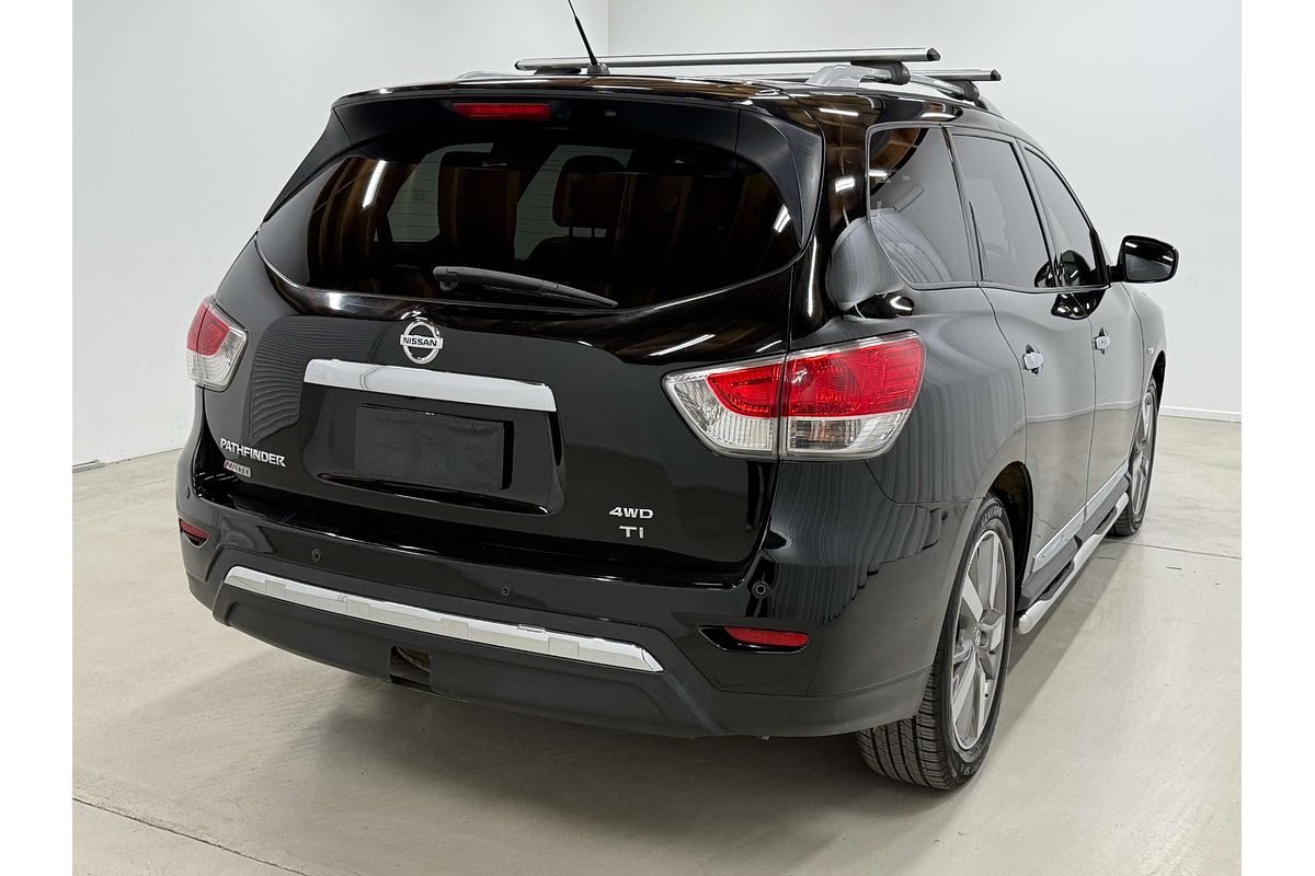 2013 Nissan Pathfinder Ti R52