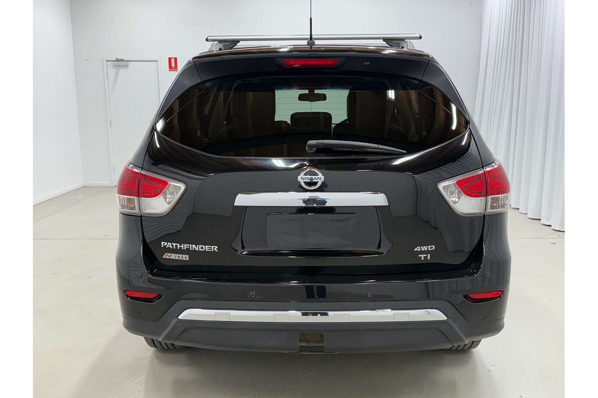 2013 Nissan Pathfinder Ti R52