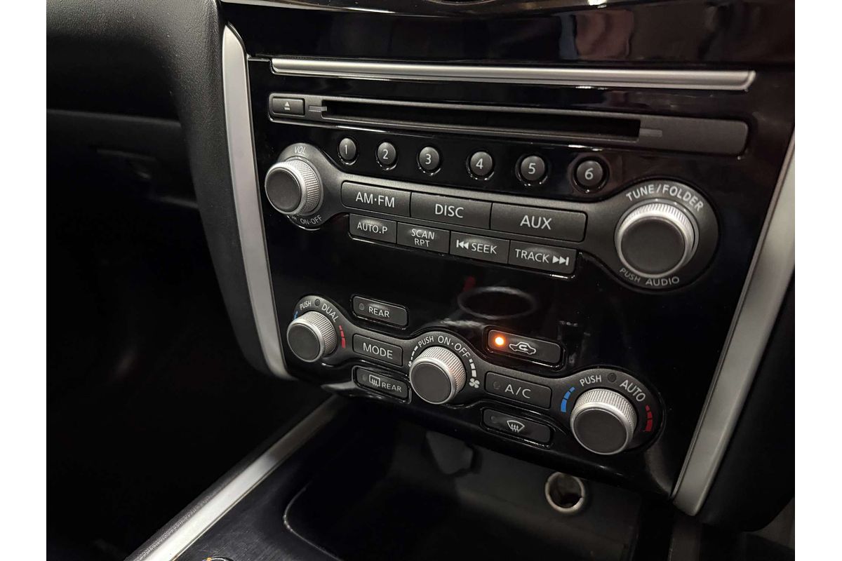 2013 Nissan Pathfinder Ti R52