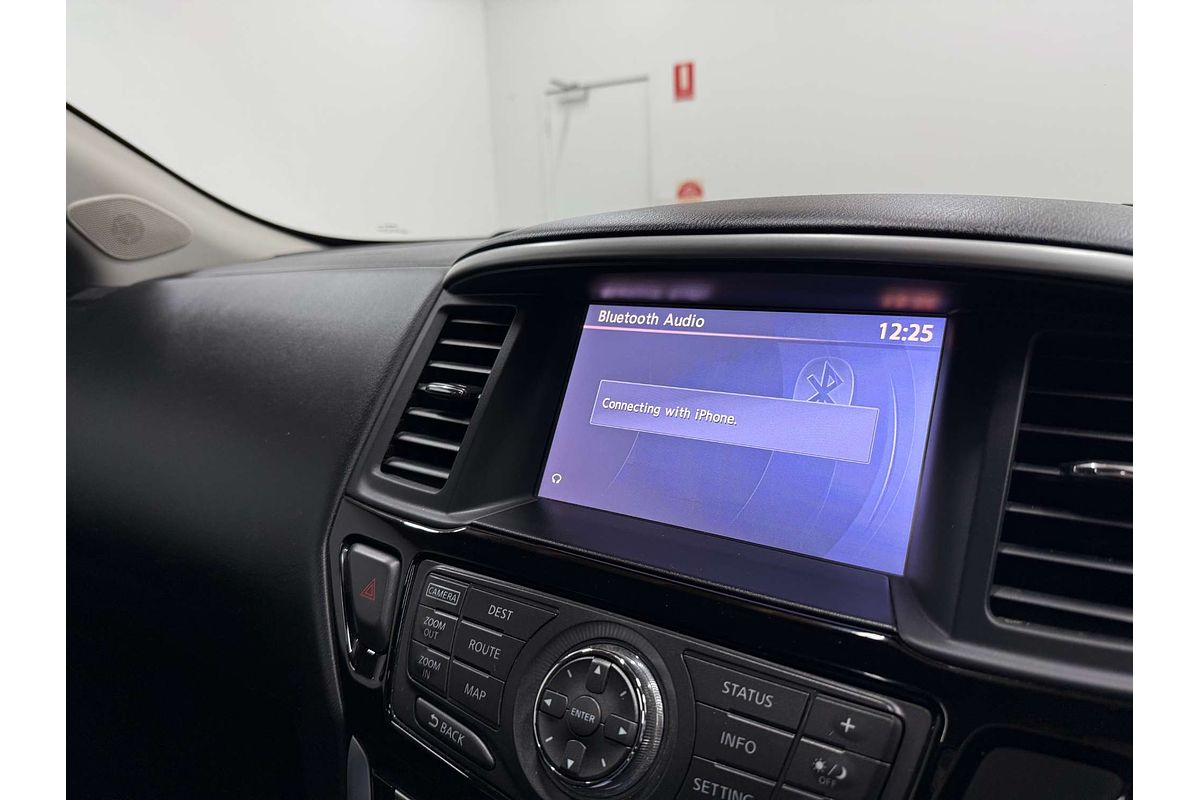 2013 Nissan Pathfinder Ti R52