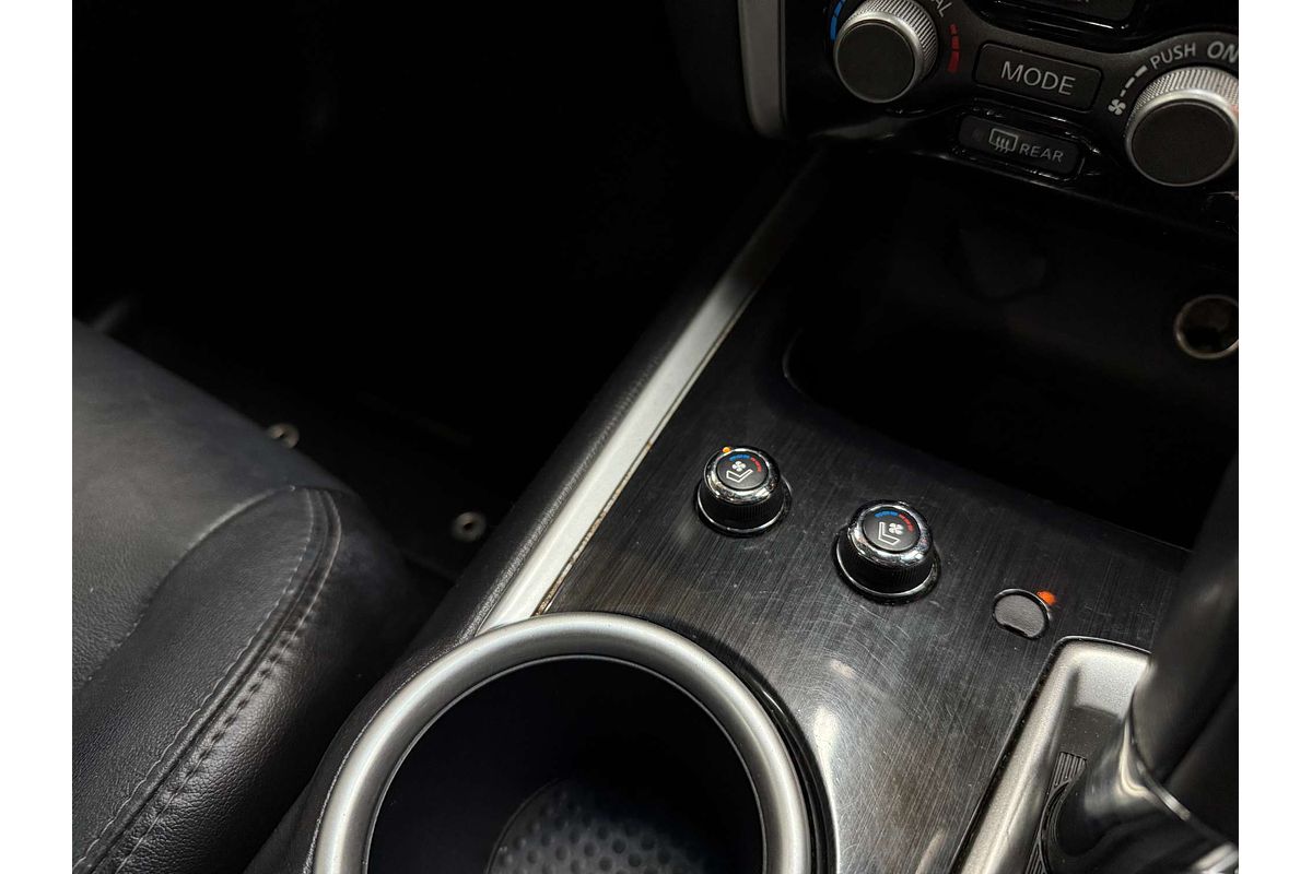 2013 Nissan Pathfinder Ti R52