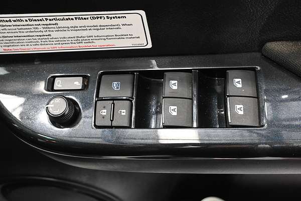 2021 Toyota Hilux SR5 GUN126R 4X4