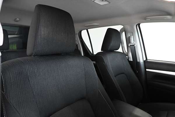 2021 Toyota Hilux SR5 GUN126R 4X4