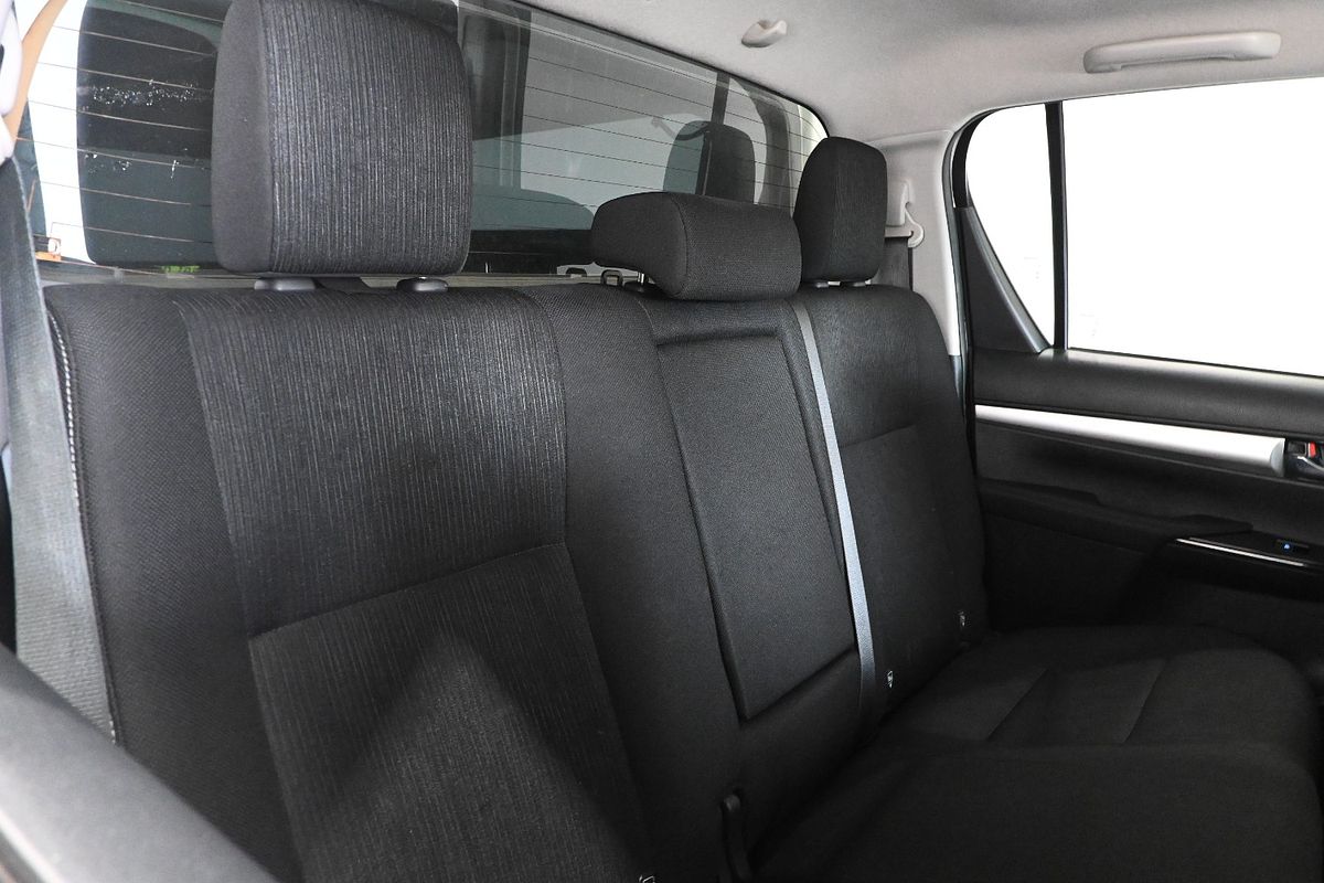 2021 Toyota Hilux SR5 GUN126R 4X4