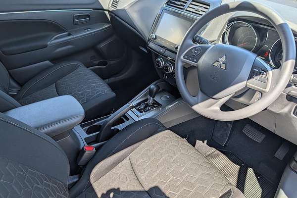 2024 Mitsubishi ASX ES XD
