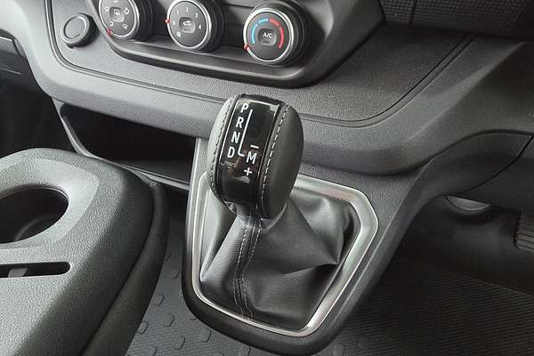 2024 Renault Trafic Pro X82 LWB