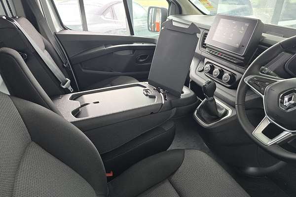 2024 Renault Trafic Pro X82 LWB