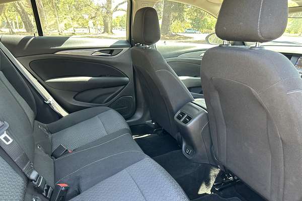 2019 Holden Commodore LT ZB