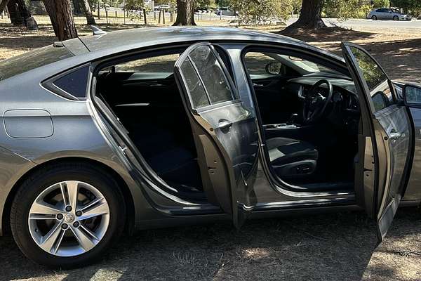 2019 Holden Commodore LT ZB
