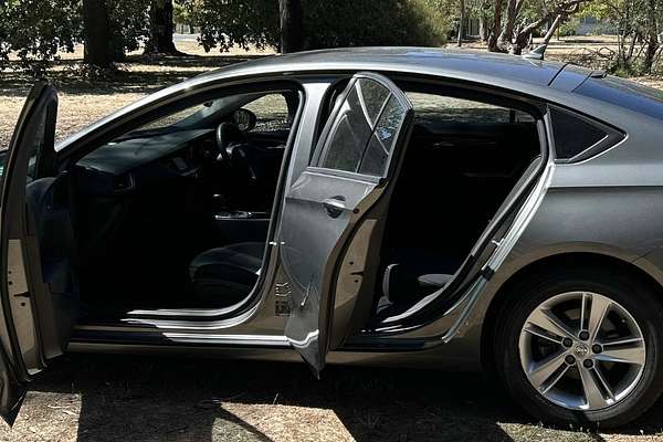 2019 Holden Commodore LT ZB