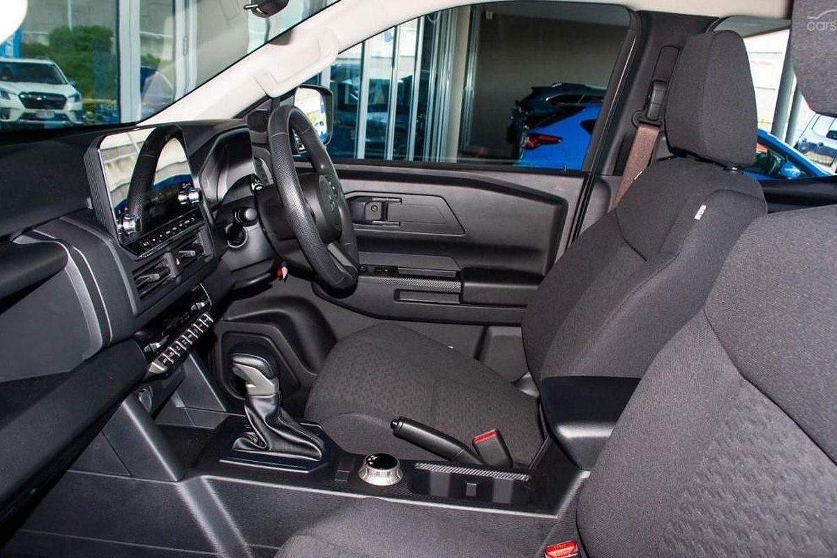 2024 Mitsubishi Triton GLX MV