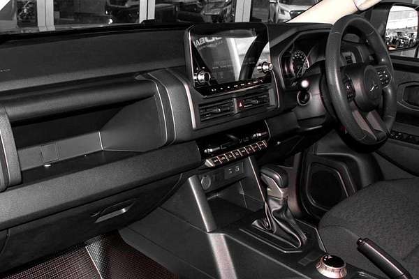 2024 Mitsubishi Triton GLX MV
