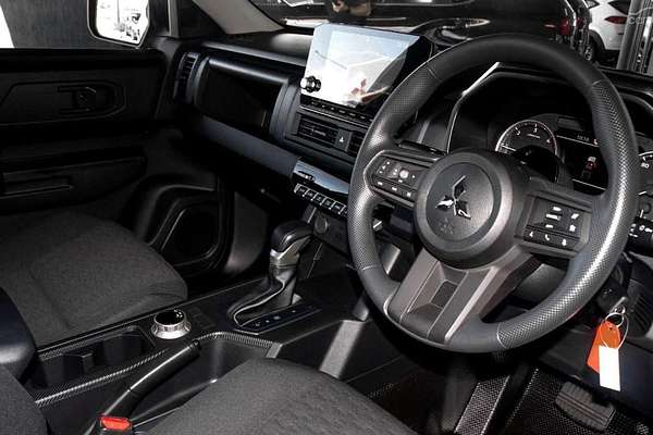 2024 Mitsubishi Triton GLX MV