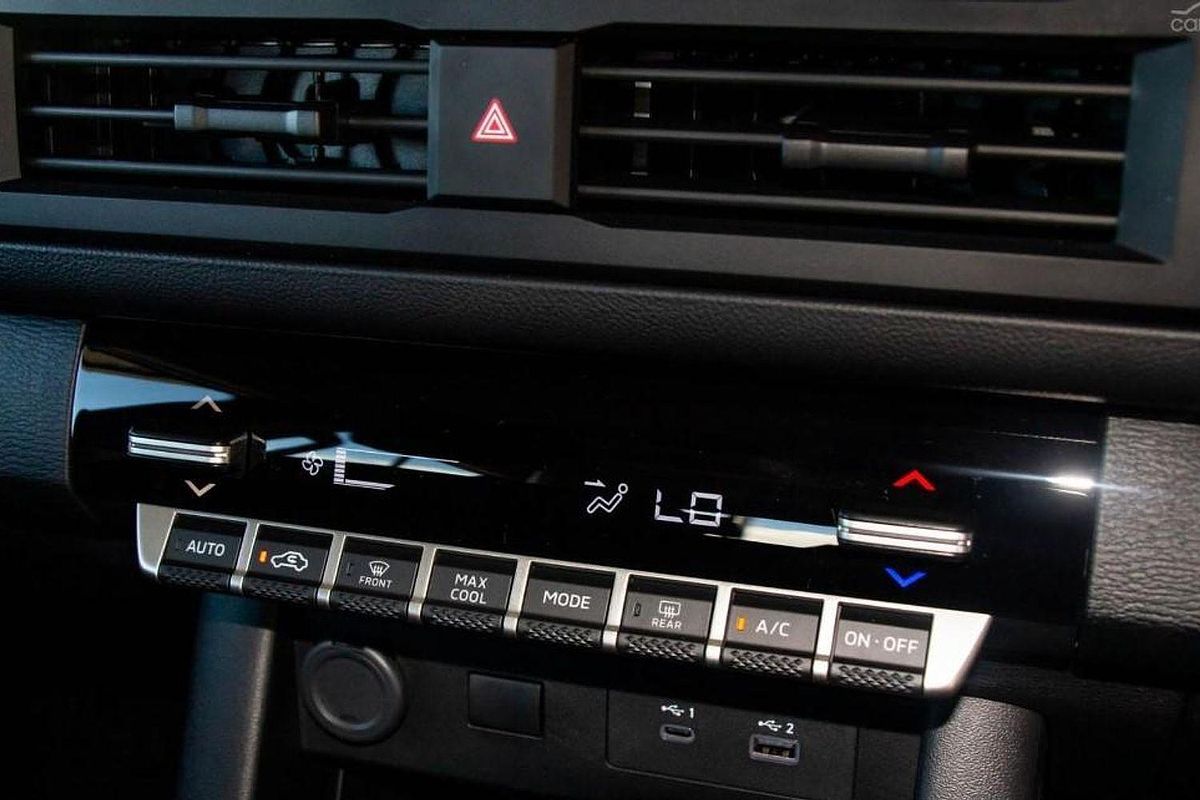 2024 Mitsubishi Triton GLX MV