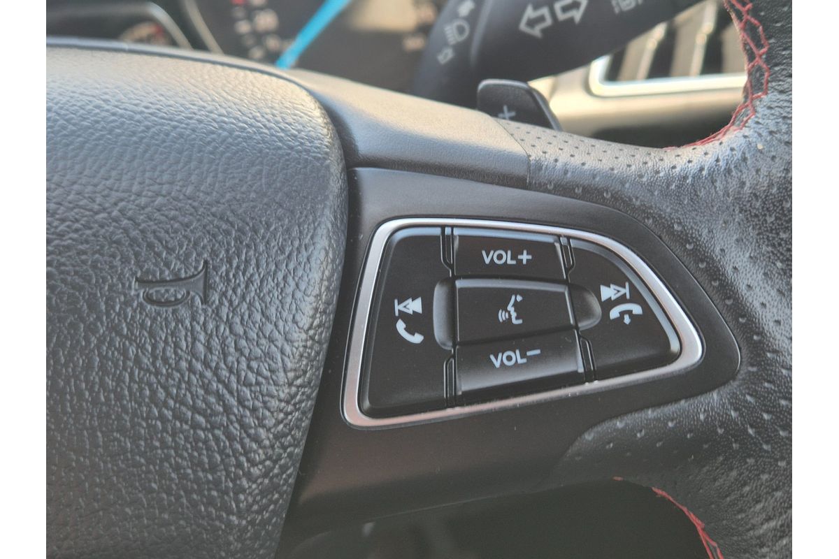 2019 Ford Escape ST-Line ZG