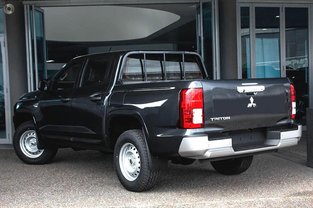 2024 Mitsubishi Triton GLX MV 4X4