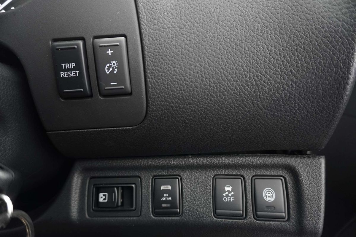 2024 Nissan Navara Black Edition D23 4X4