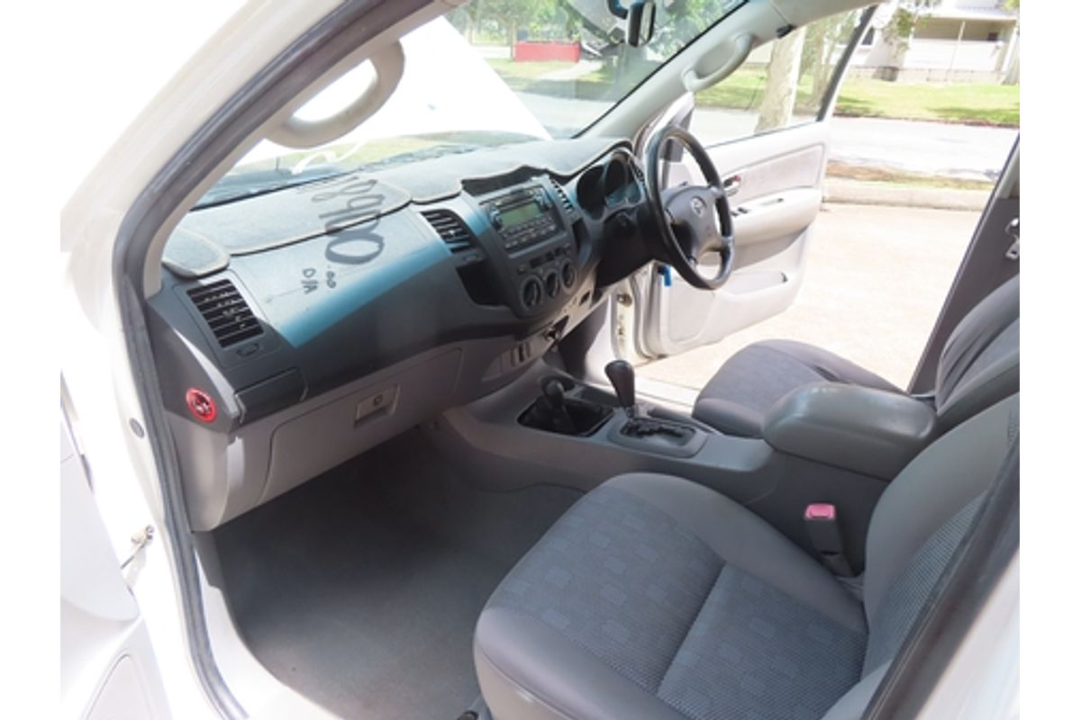 2006 Toyota Hilux SR KUN26R 4X4