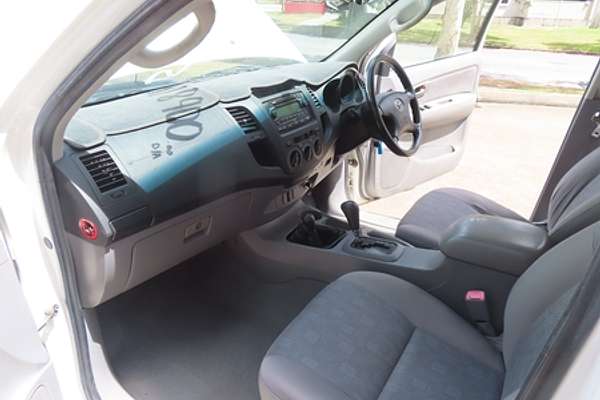 2006 Toyota Hilux SR KUN26R 4X4