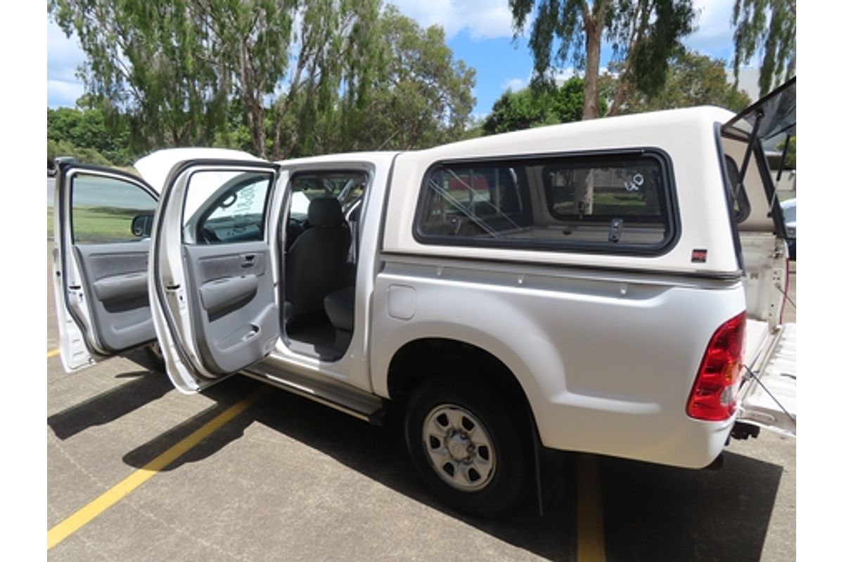 2006 Toyota Hilux SR KUN26R 4X4