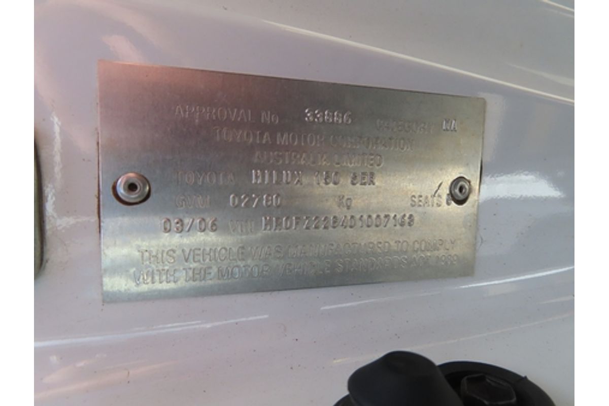 2006 Toyota Hilux SR KUN26R 4X4