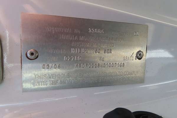 2006 Toyota Hilux SR KUN26R 4X4
