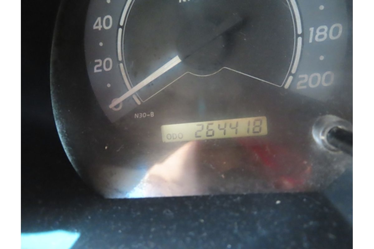 2006 Toyota Hilux SR KUN26R 4X4