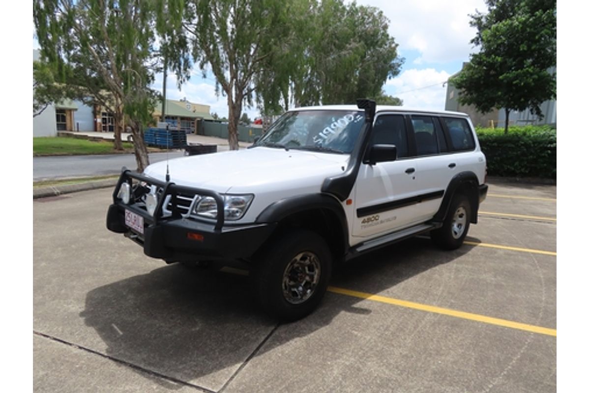 2001 Nissan Patrol ST GU III