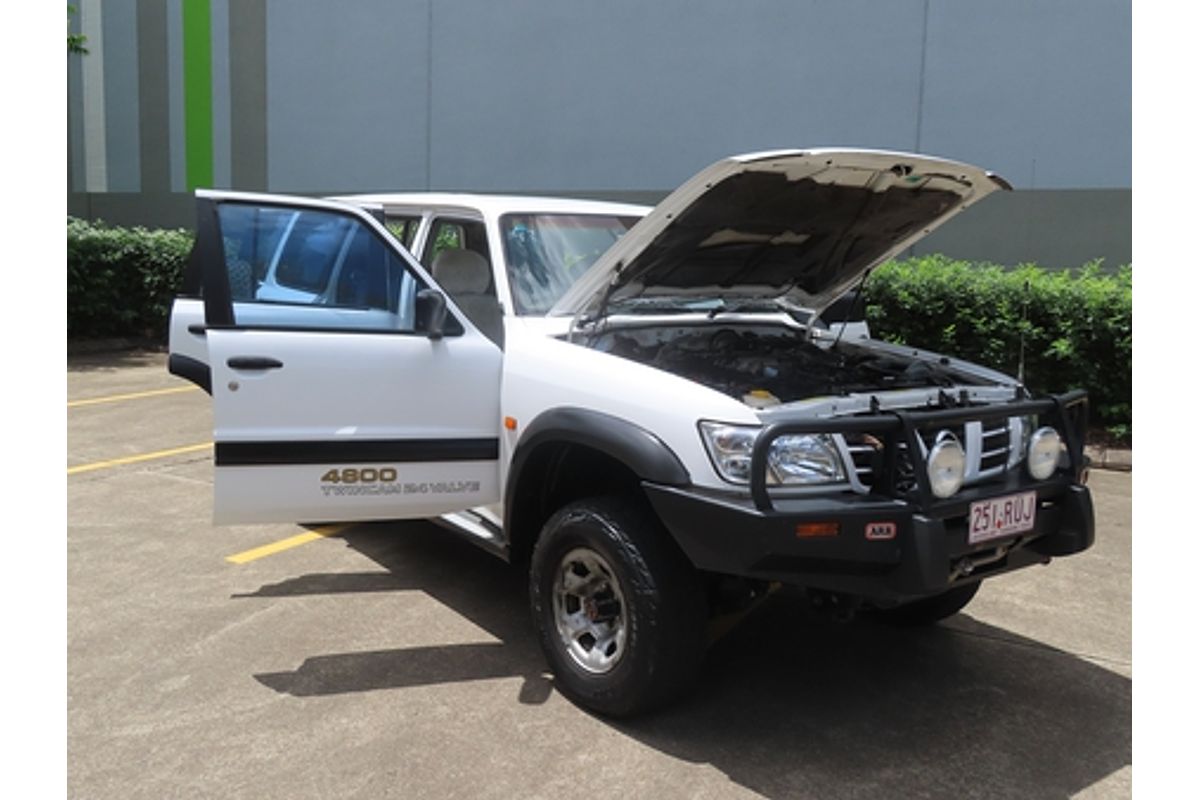 2001 Nissan Patrol ST GU III