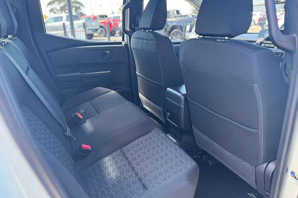 2024 Mitsubishi Triton GLX MV Rear Wheel Drive
