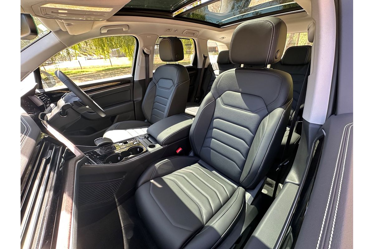 2024 Volkswagen Touareg 170TDI RC