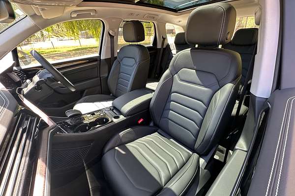 2024 Volkswagen Touareg 170TDI RC