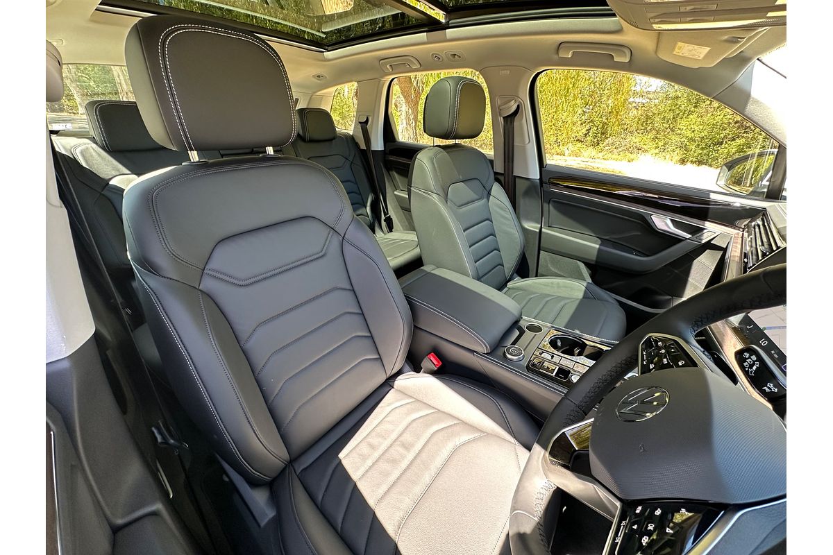 2024 Volkswagen Touareg 170TDI RC