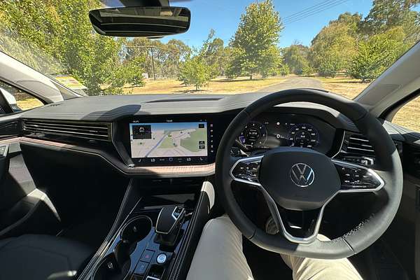 2024 Volkswagen Touareg 170TDI RC