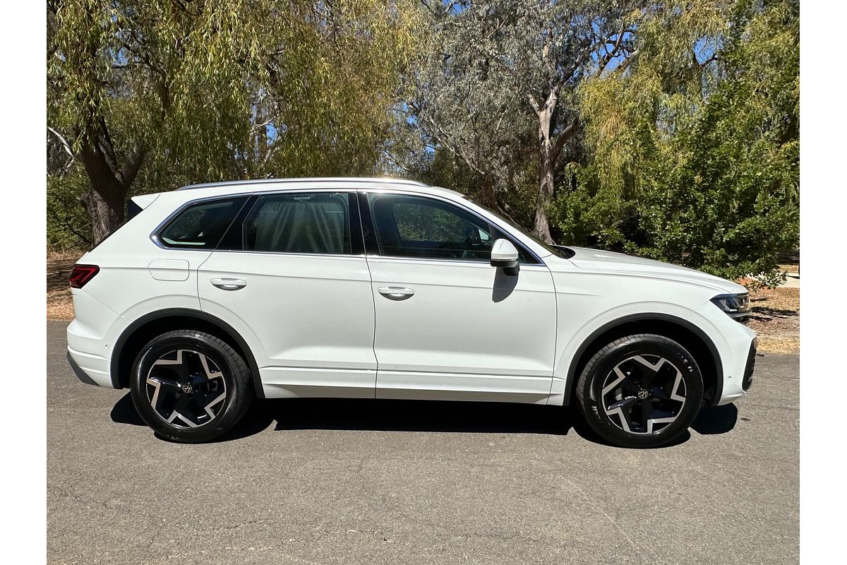 2024 Volkswagen Touareg 170TDI RC
