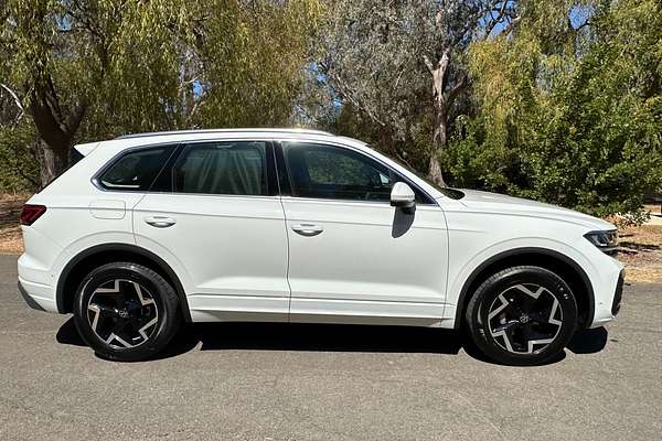 2024 Volkswagen Touareg 170TDI RC