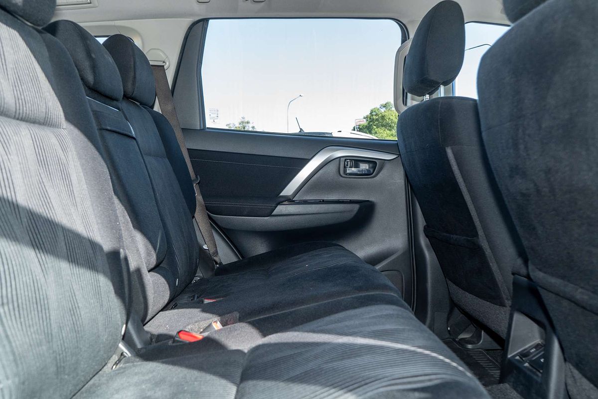 2022 Mitsubishi Pajero Sport GLX QF