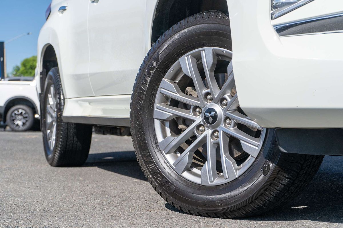 2022 Mitsubishi Pajero Sport GLX QF