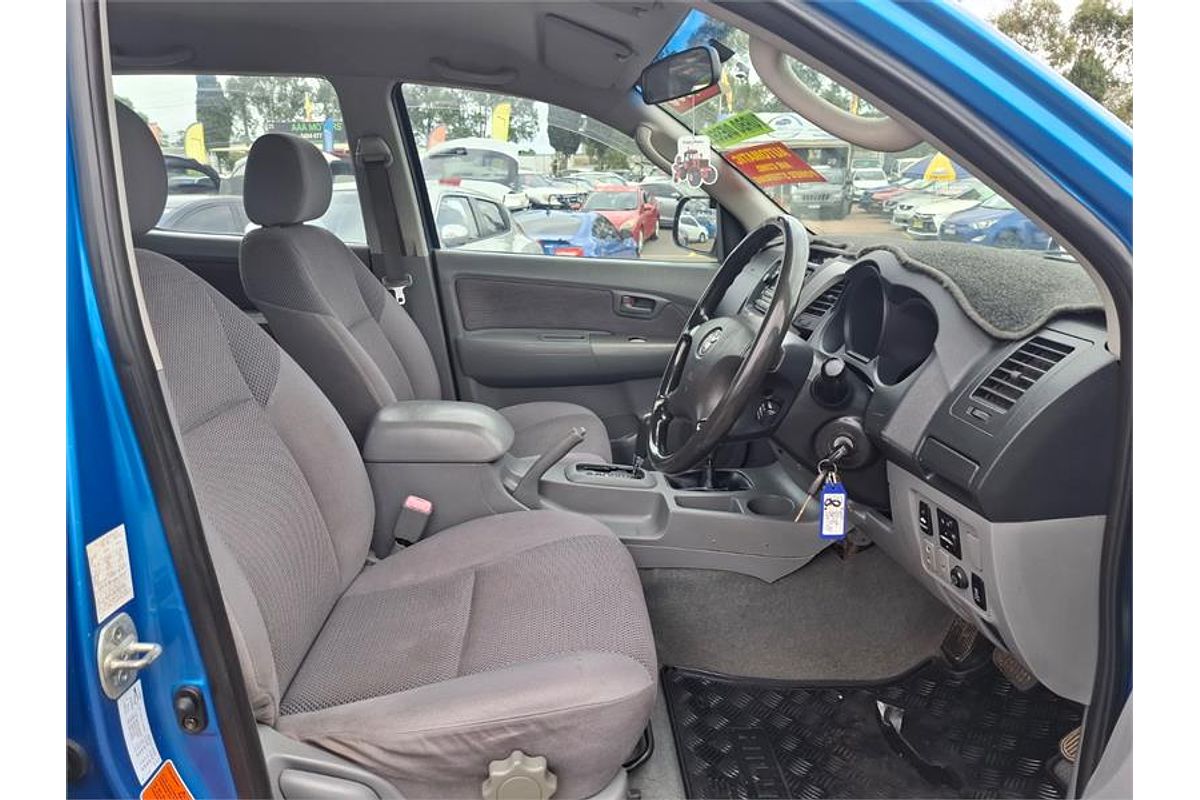 2005 Toyota Hilux SR5 KUN26R 4X4