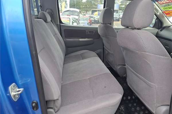 2005 Toyota Hilux SR5 KUN26R 4X4