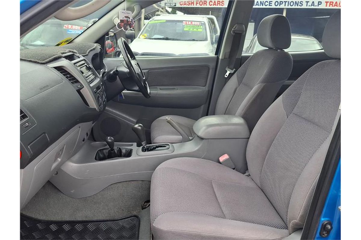 2005 Toyota Hilux SR5 KUN26R 4X4