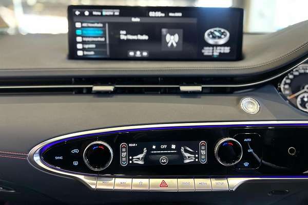 2023 Genesis GV70 2.5T AWD JK.V2