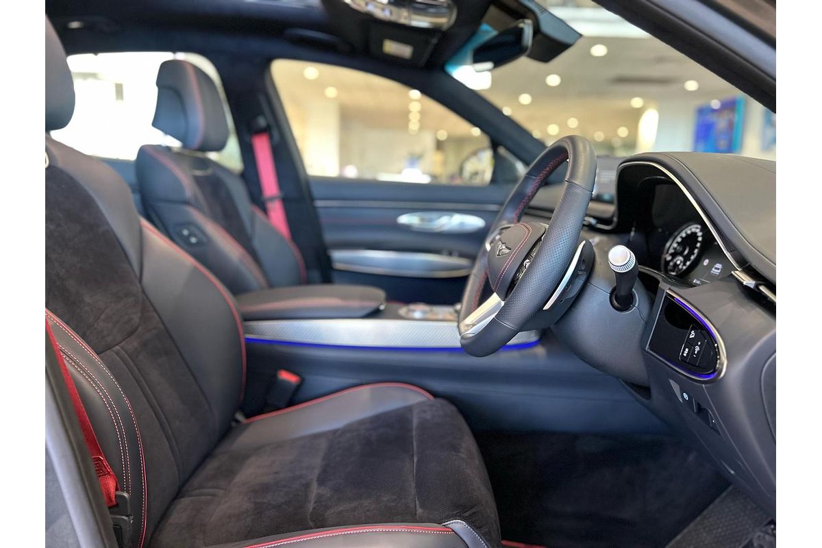 2023 Genesis GV70 2.5T AWD JK.V2