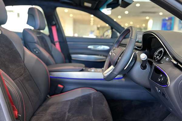 2023 Genesis GV70 2.5T AWD JK.V2